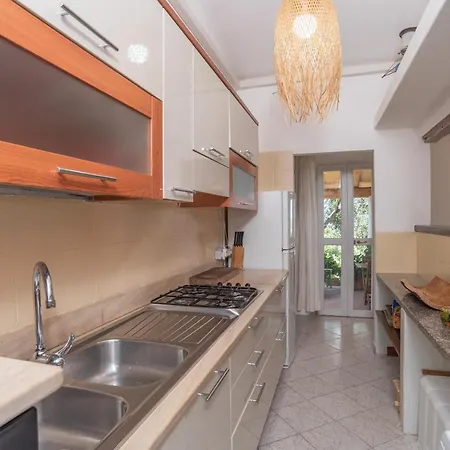 Felice Villa